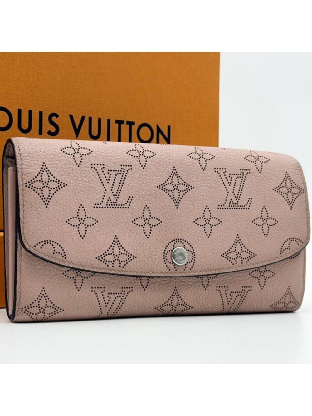 Louis Vuitton IC Portefeuille Iris Mahina Wallet Magnolia
